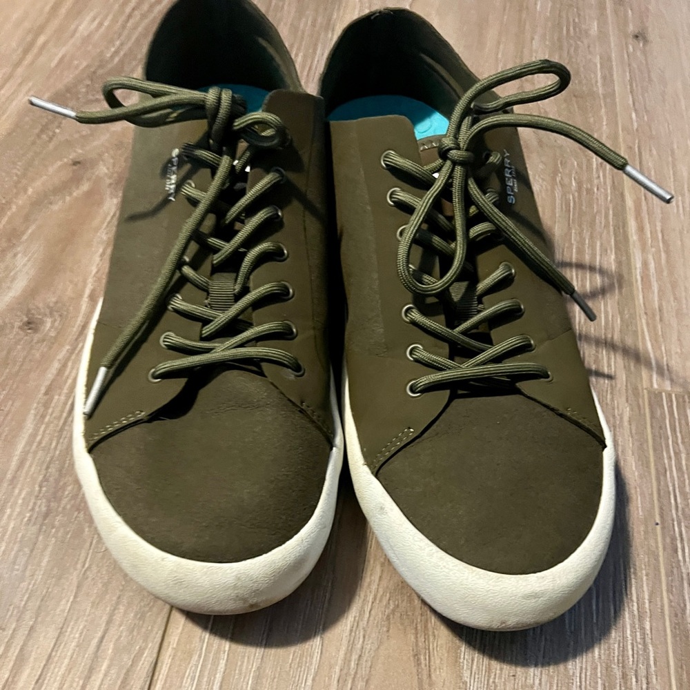 Sperry sneaker likes new army green mens size 12